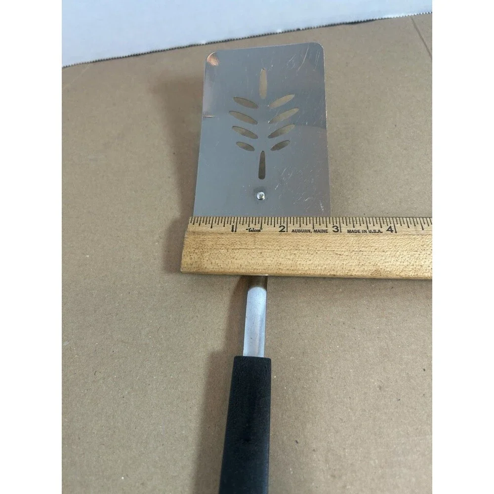Unbranded vintage metal